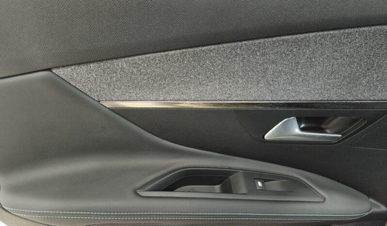 Peugeot 3008 BlueHDI 130cv Allure Pack EAT8 pieno